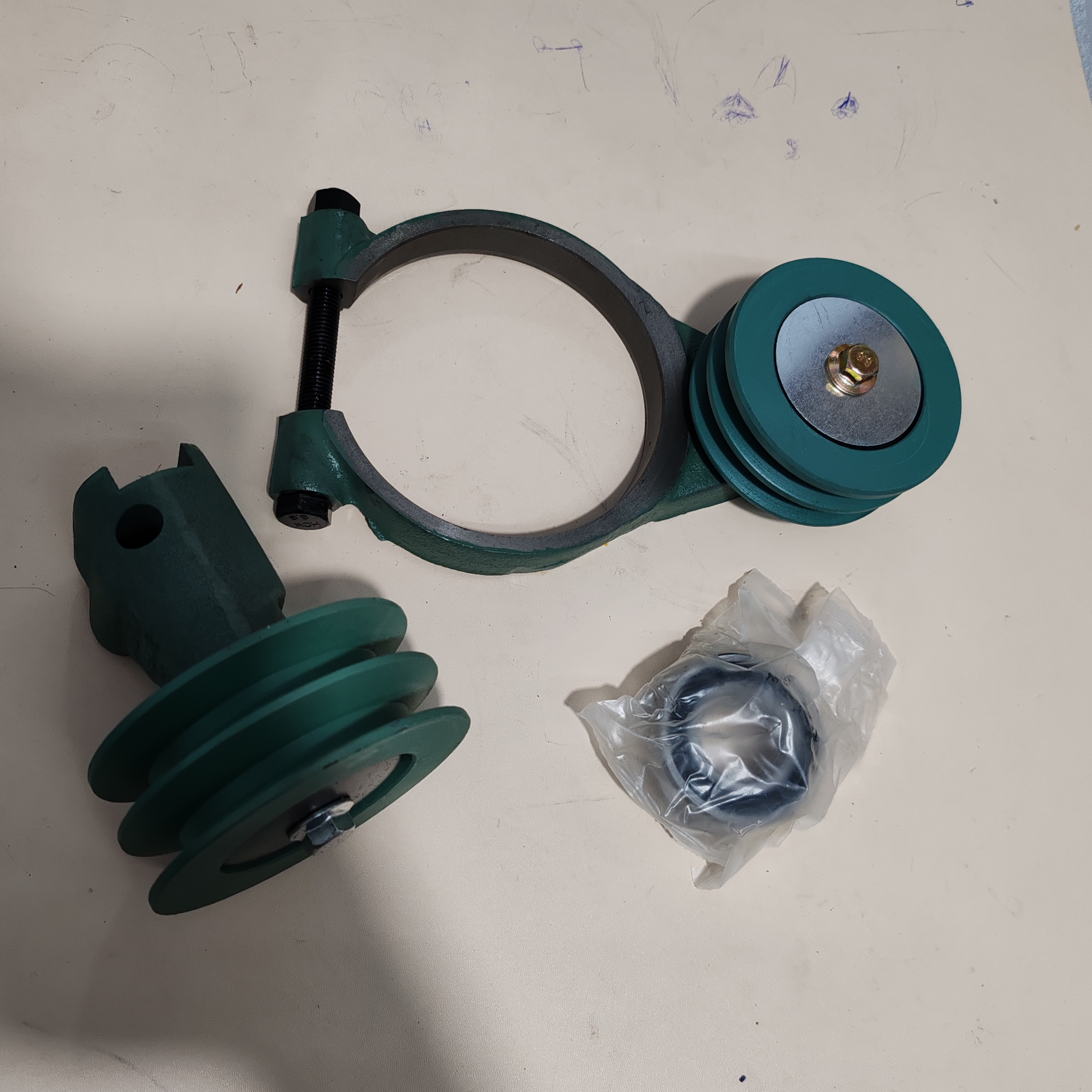 适用解放锡柴350-460马力29D发动机涨紧轮总成单轮轴承留行驶证