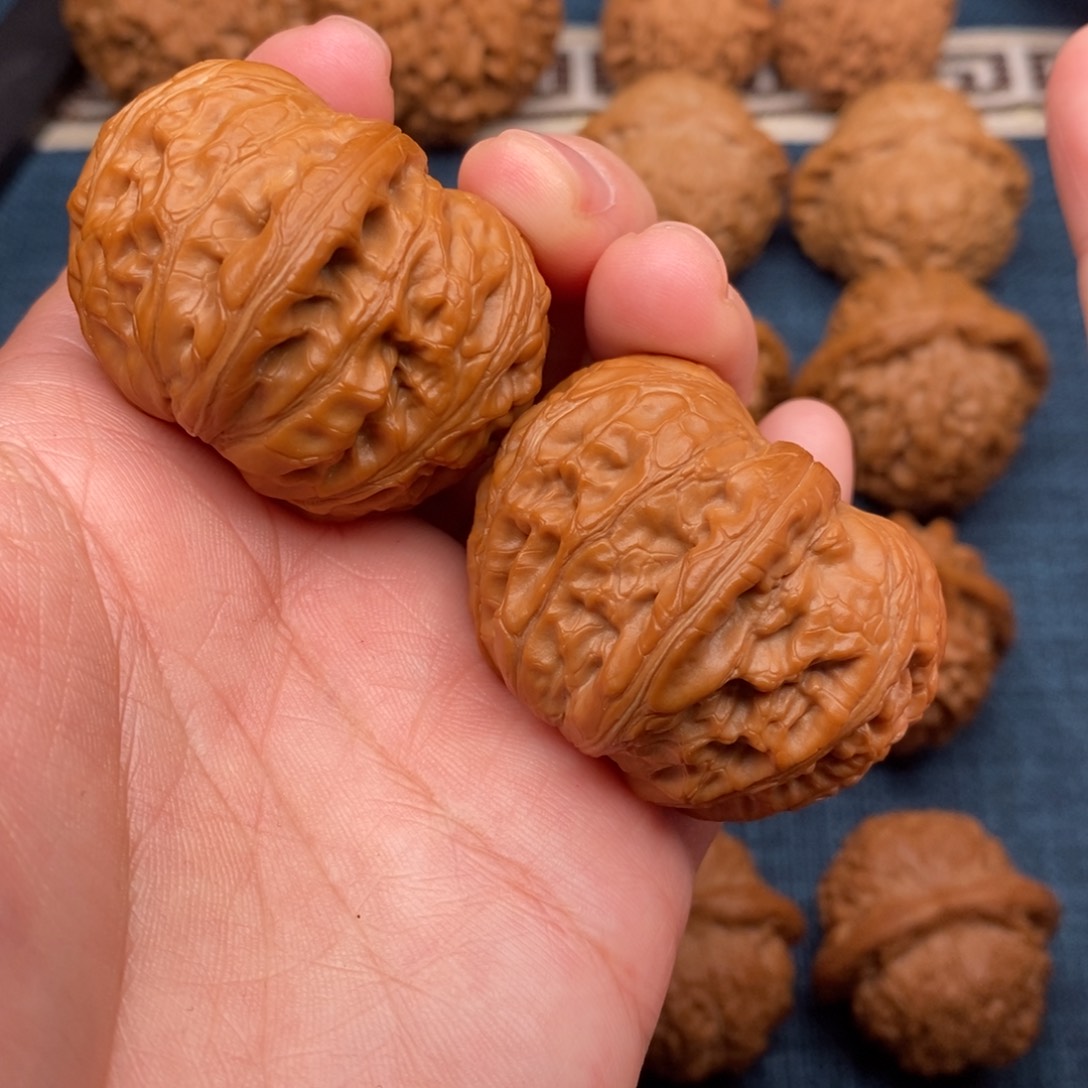 文玩核桃把件43老树平谷元宝