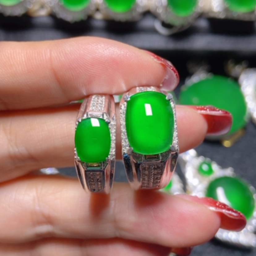 【闪购商品】翡翠颈饰未镶嵌翡翠