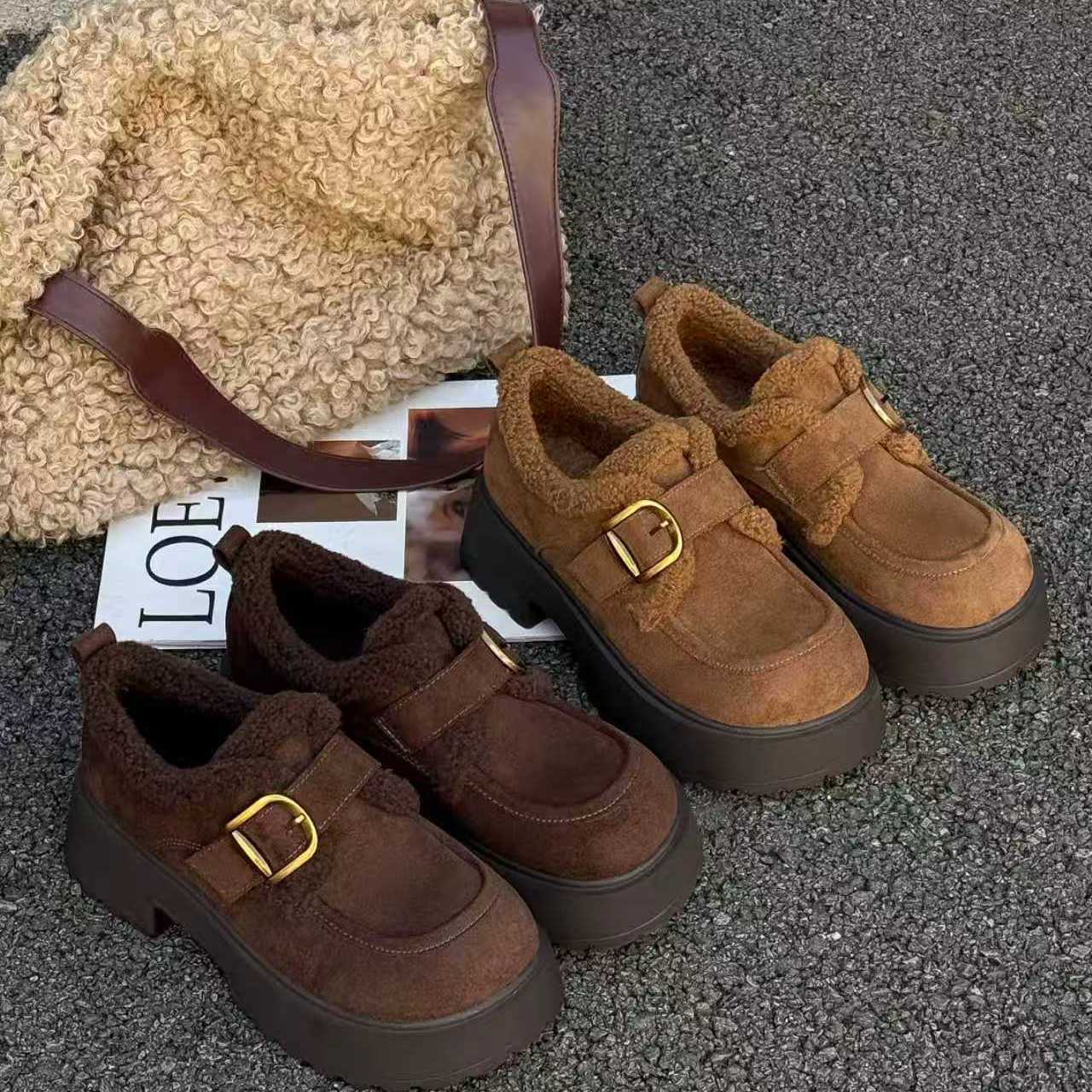 时尚加绒休闲鞋魔术贴舒适百搭博肯鞋2025年冬季新款女鞋增高8069