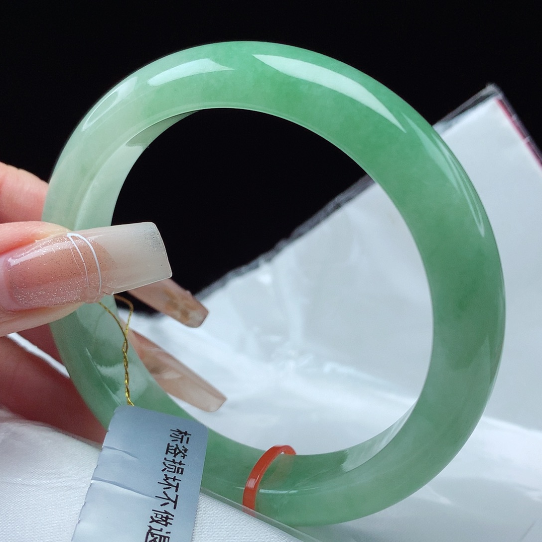 翡翠手镯未镶嵌57圈2757