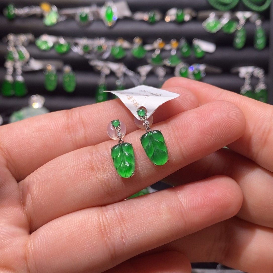 翡翠耳饰18K金镶嵌天然翡翠