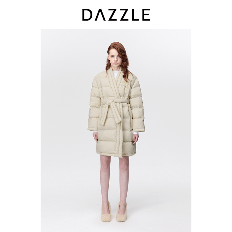邱天同款DAZZLE地素中长款羽绒23冬新款新国风系带外套女2H4K401