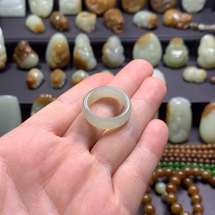 和田玉（糖玉）未镶嵌戒指18.5