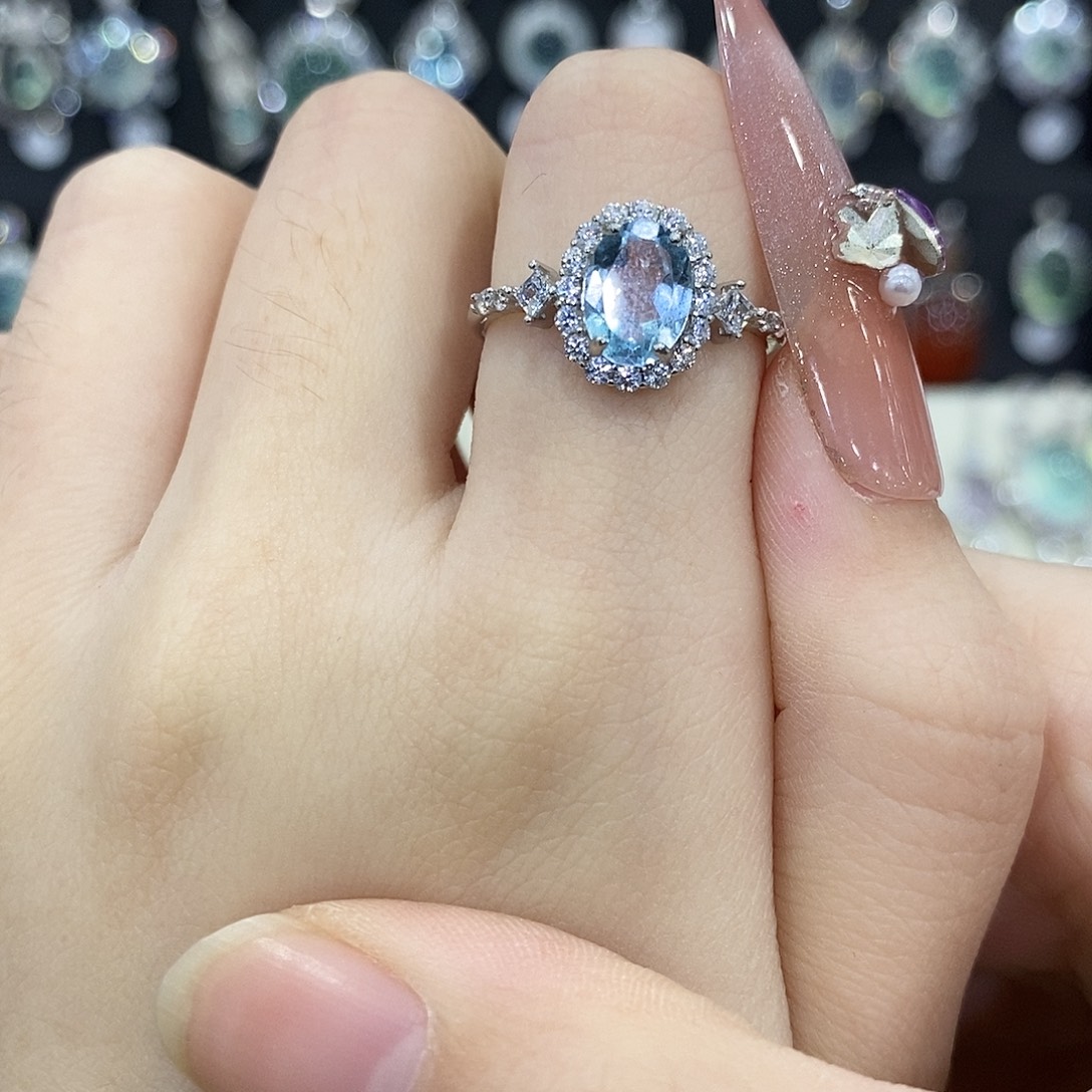 银S925镶嵌戒指托帕石