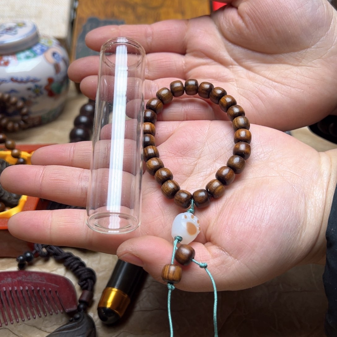 大叶紫檀（黑酸枝木类）