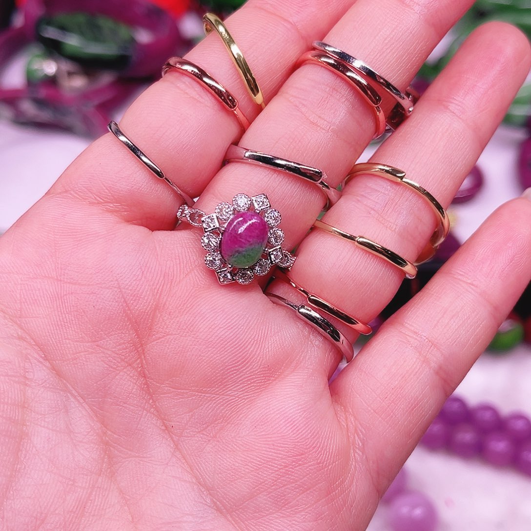 鸡***飞戒指红宝石未镶嵌