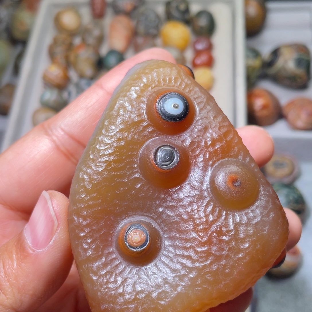 戈壁石戈壁石眼睛石