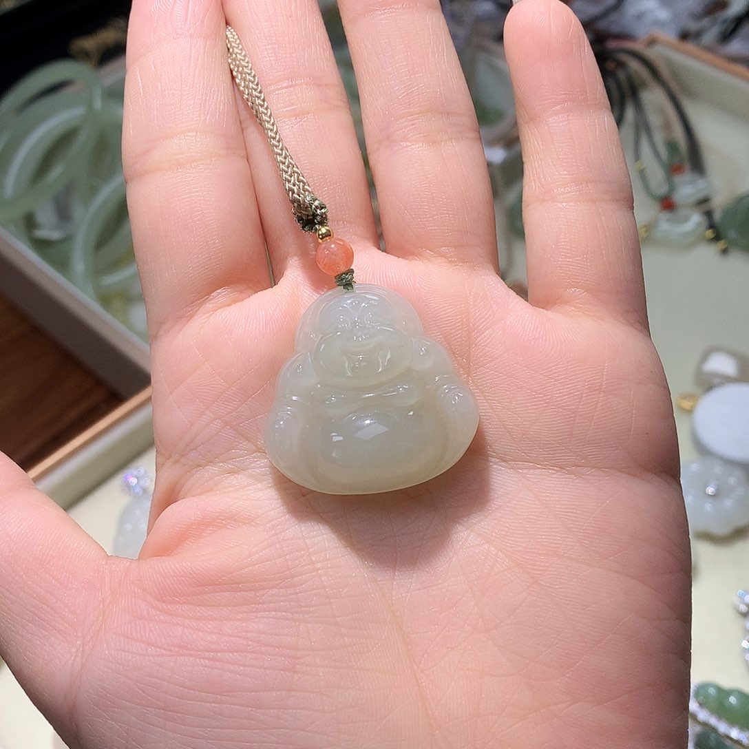 吊坠(赠链)未镶嵌和田玉