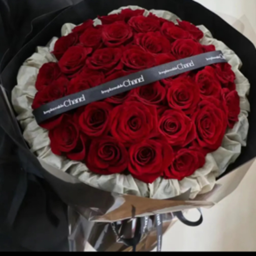 送花说爱 母亲节｜33支红玫瑰花束 生日礼物花束