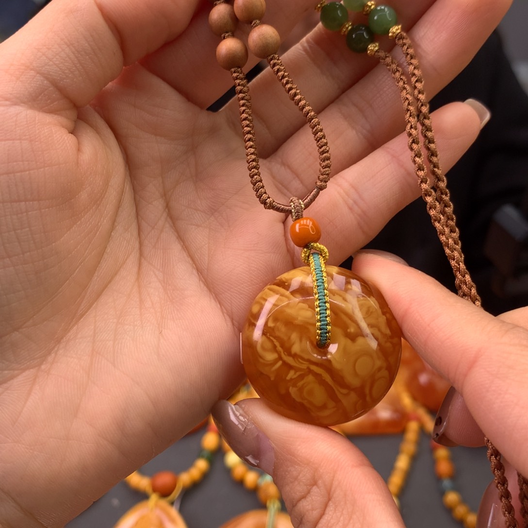 蜜蜡颈饰未镶嵌天然