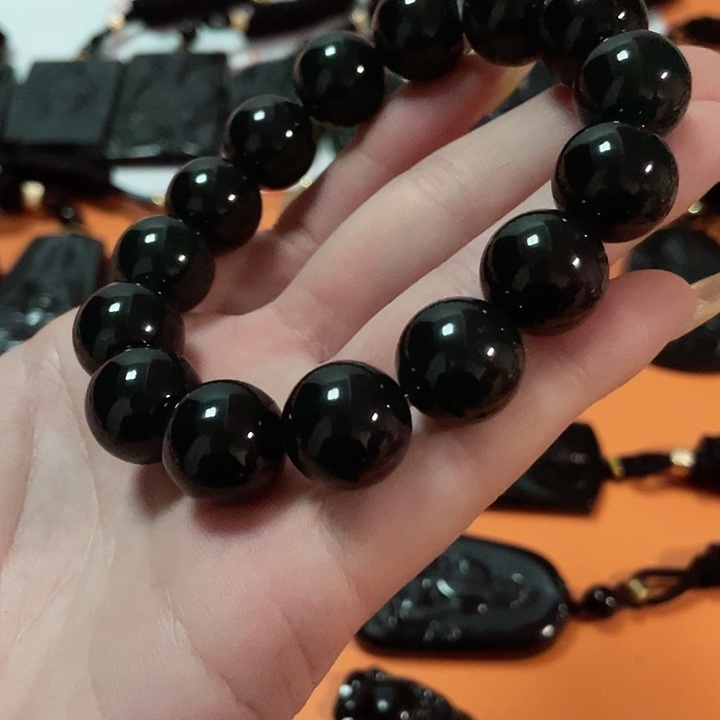 翡翠挂件未镶嵌老*