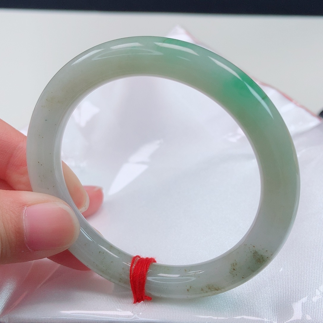 翡翠手镯未镶嵌54圆条