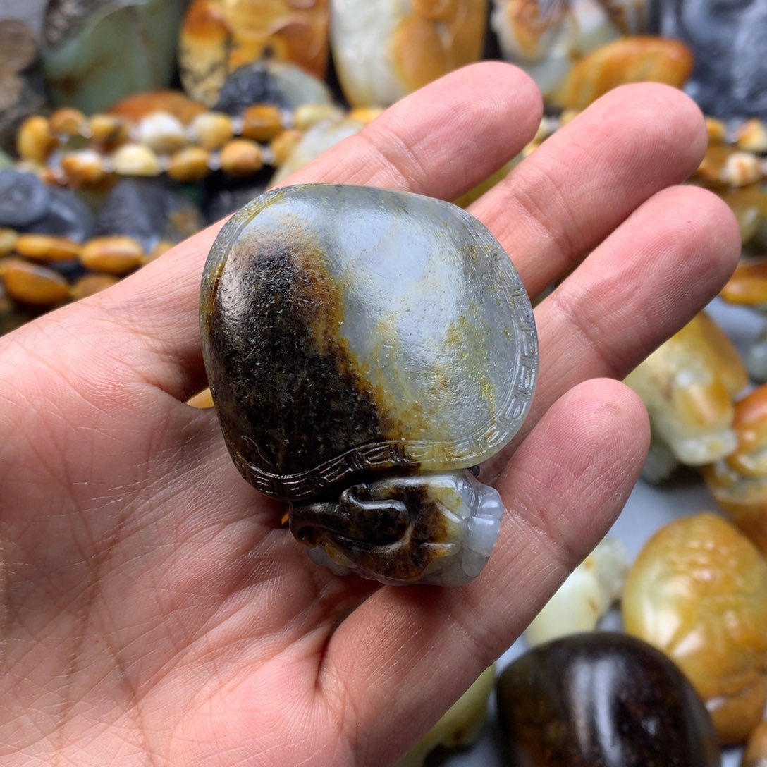 和田玉挂件未镶嵌