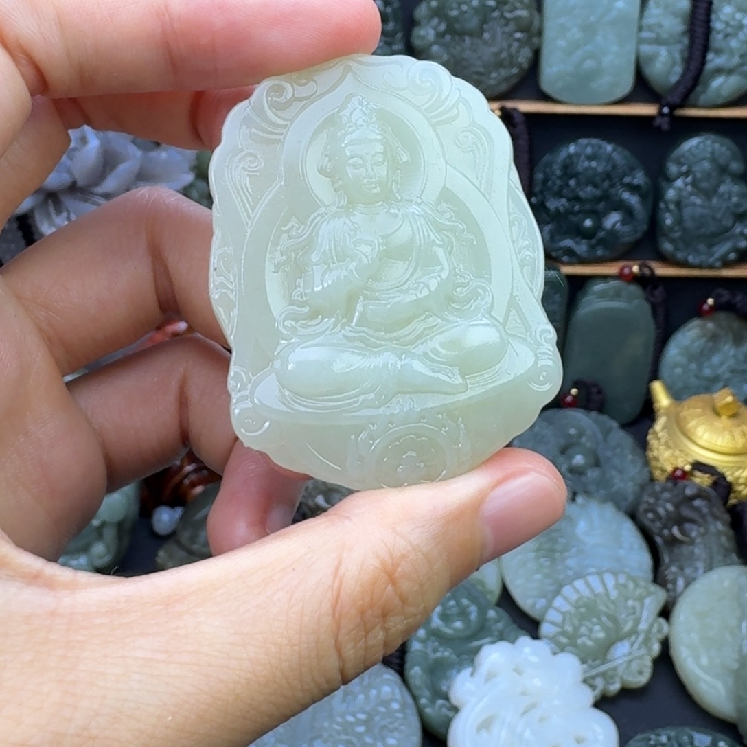 和田玉未镶嵌颈饰