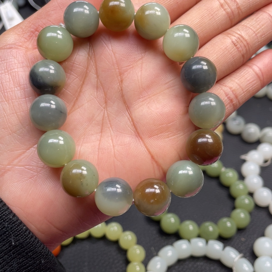 和田玉未镶嵌手链