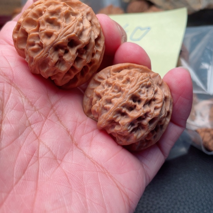 文玩核桃把件38全品苹果园