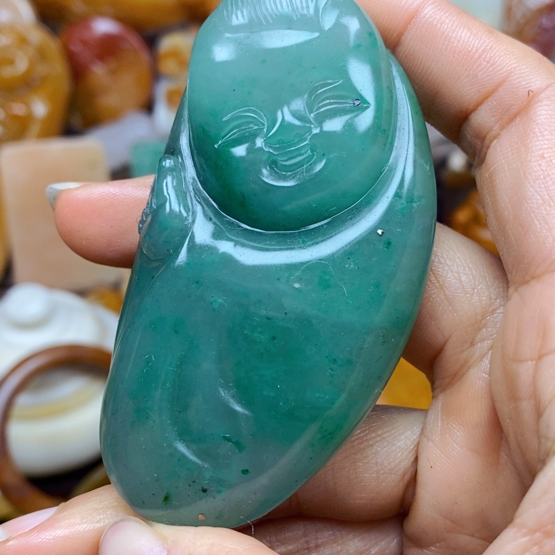石英质玉（黄龙玉）颈饰未镶嵌