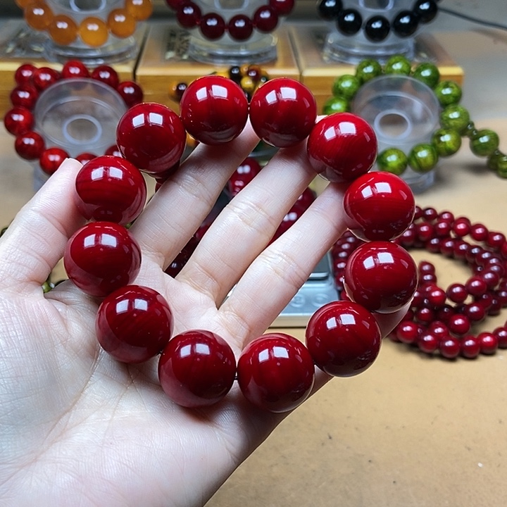 【闪购商品】贝壳杉（血龙木）手串/手链英**洒2.0*12