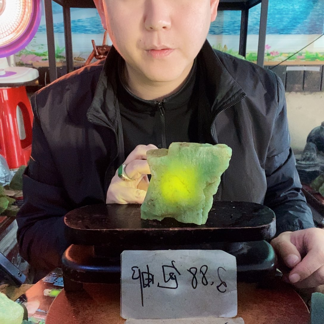 蛇纹石玉未镶嵌珠宝半成品