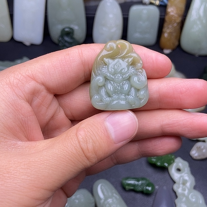 未镶嵌和田玉挂件