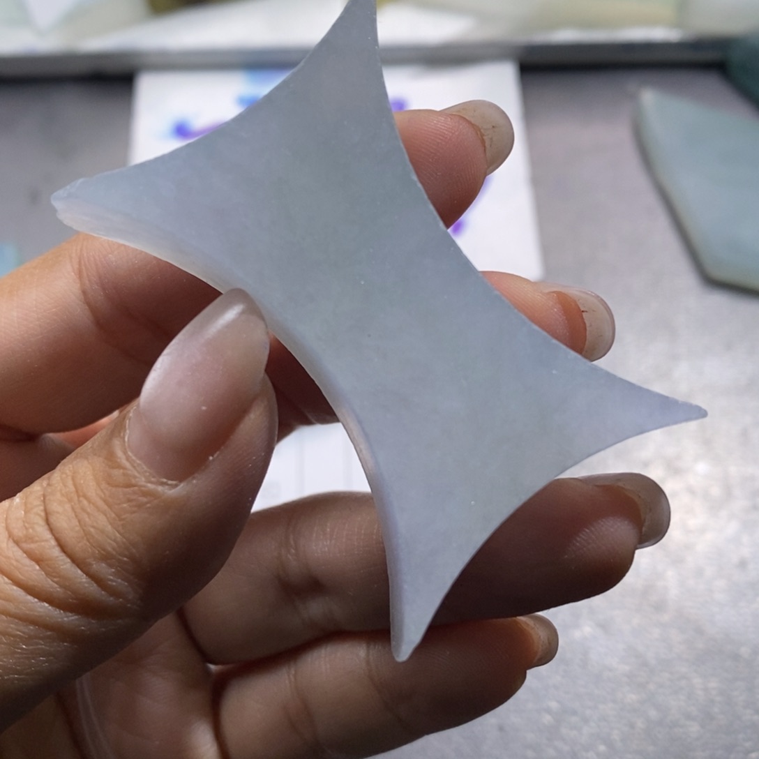 未镶嵌挂件翡翠阿****身