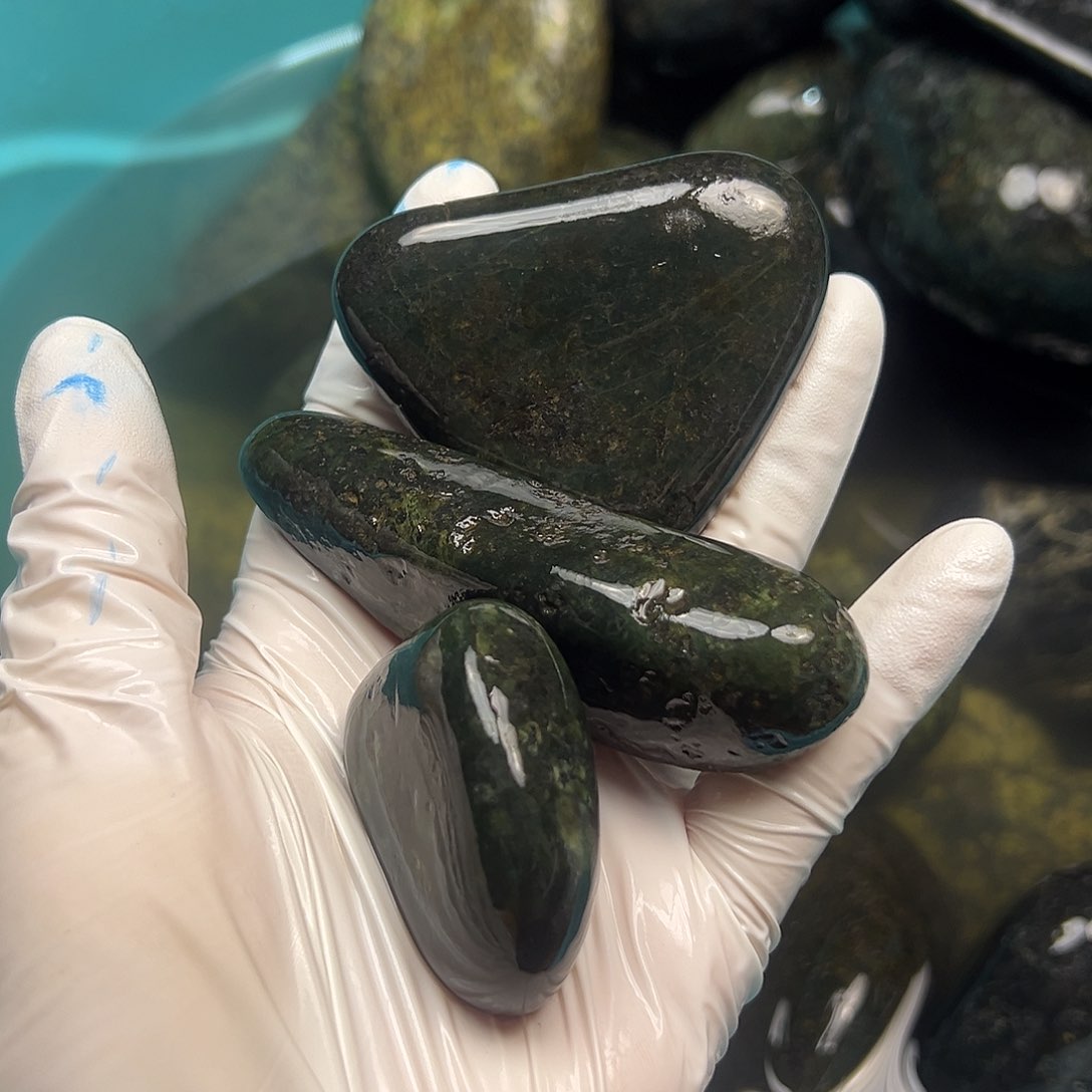 未镶嵌蛇纹石玉西藏藏玉药王石星**海