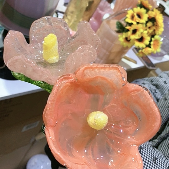 琉璃花瓶高45厘米口径8厘米