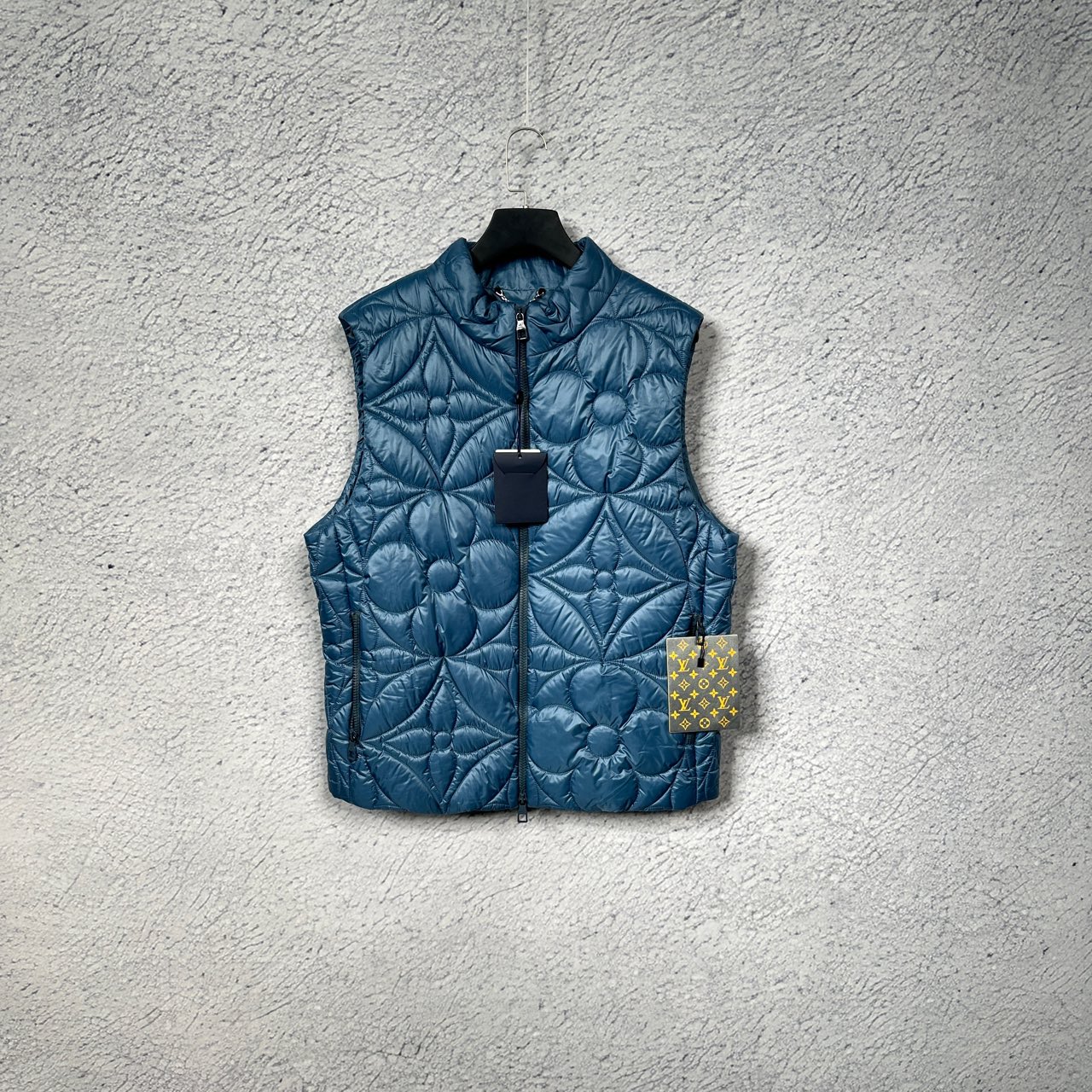 99 路易威登 LV季度新品 蓝色浮雕花卉衬垫背心蓝色马甲/52码