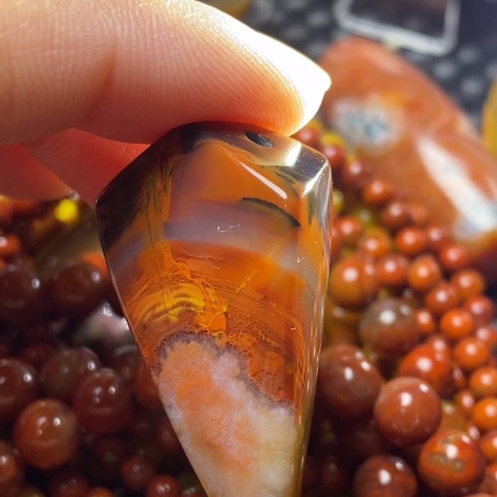 玛瑙/玉髓颈饰未镶嵌