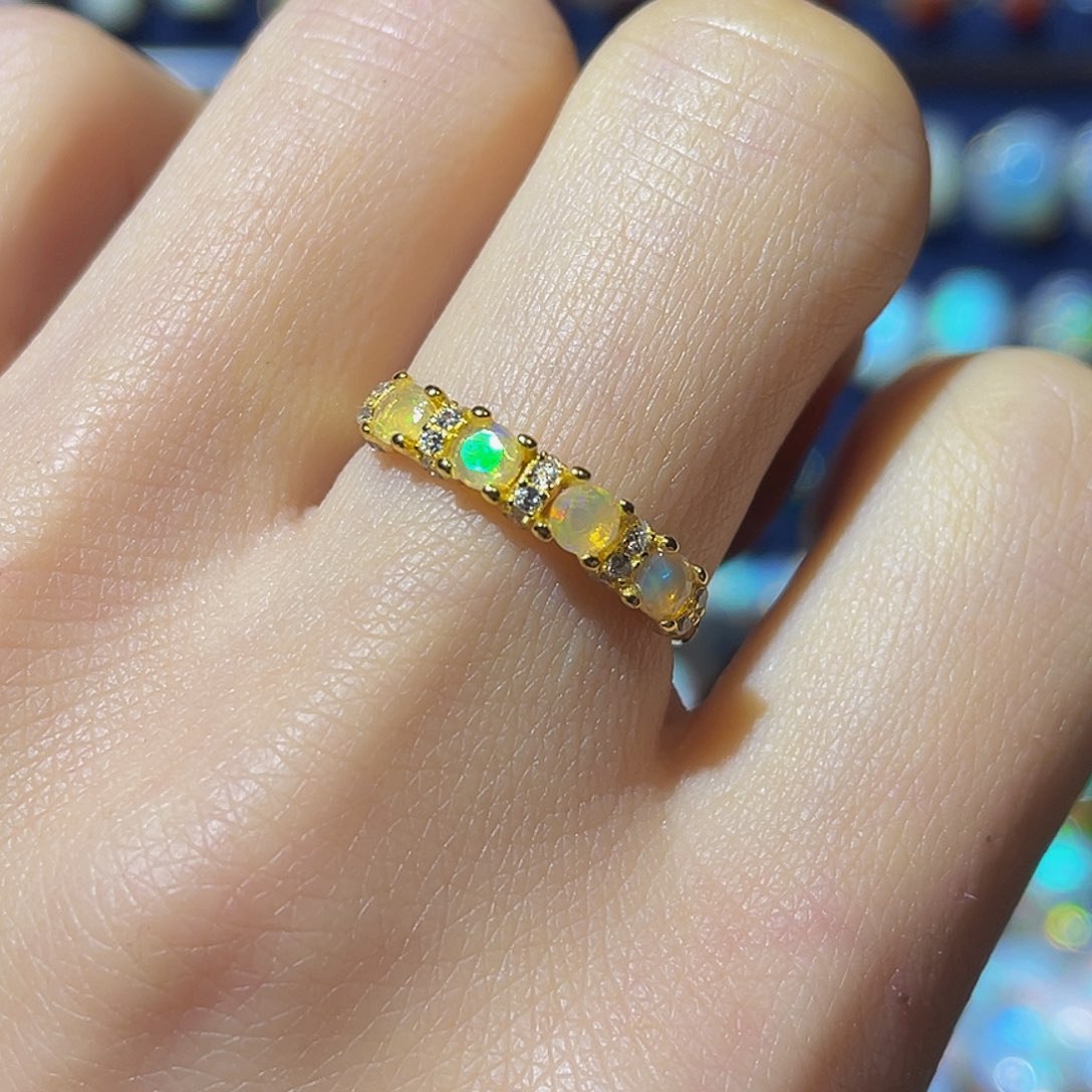 欧泊欧泊戒指银S925镶嵌