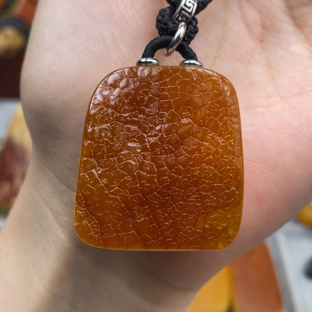 未镶嵌琥珀吊坠(赠链)