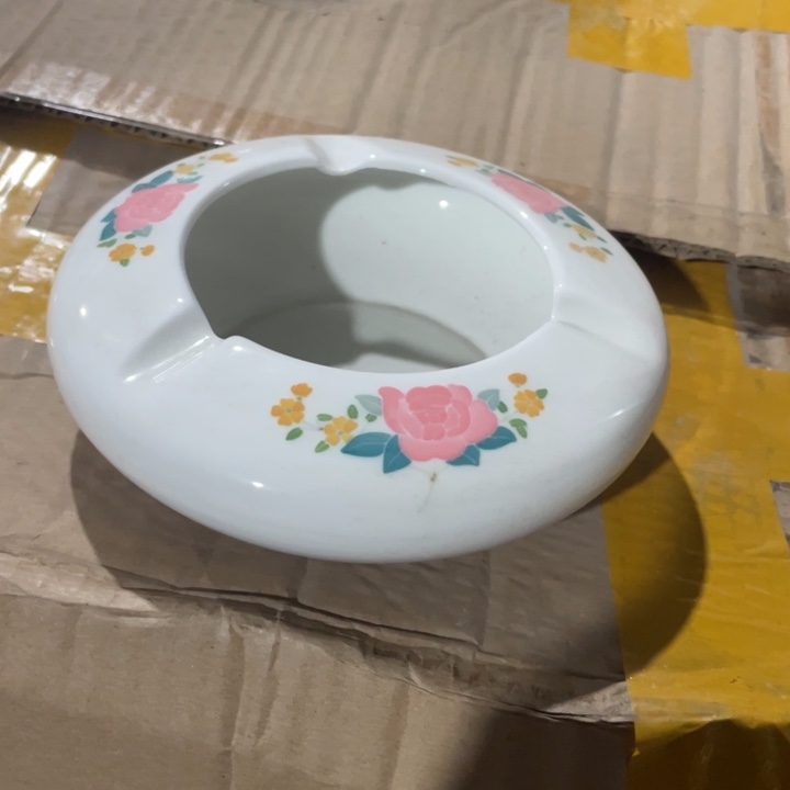 其他盘子碗都便宜