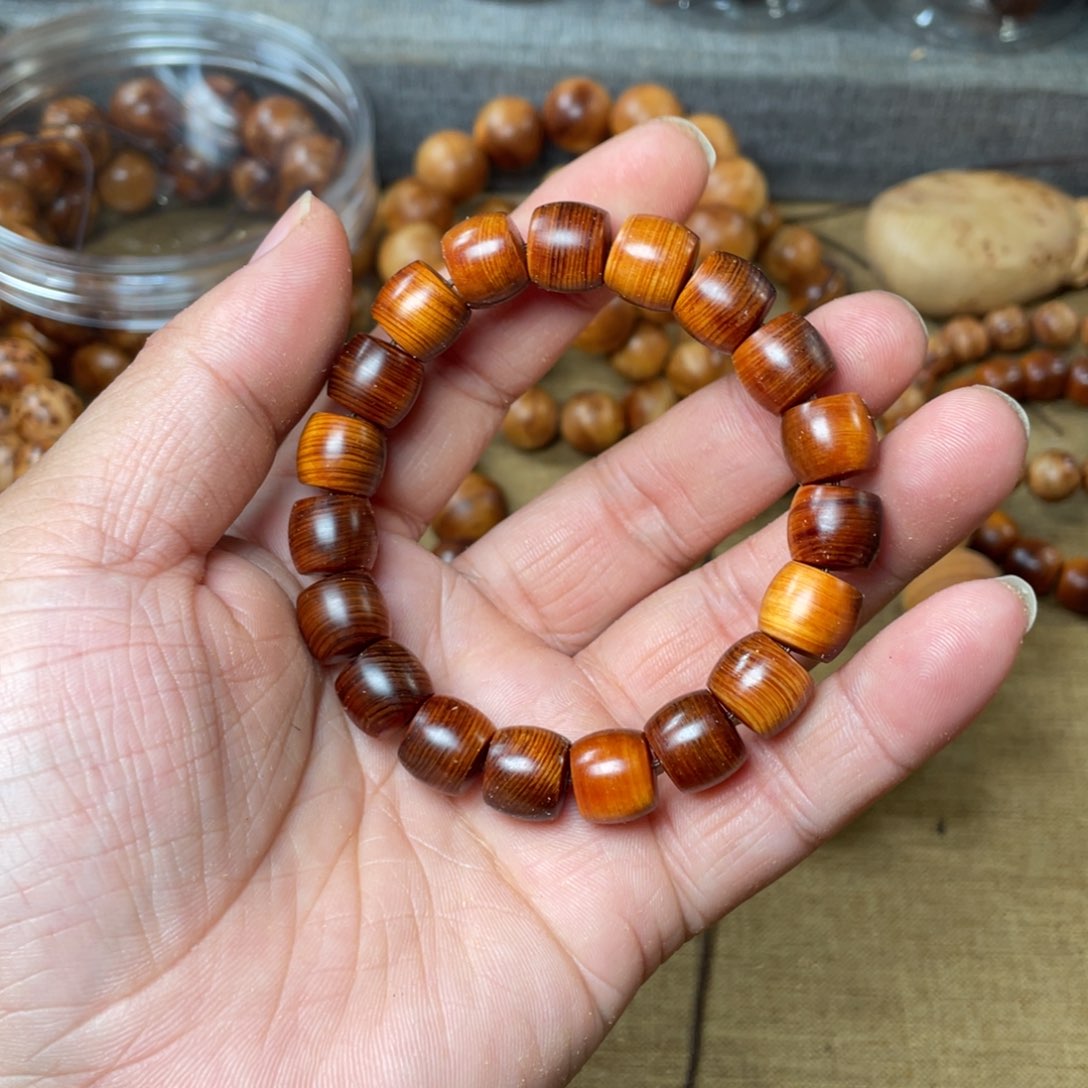 柏木（崖柏）无事牌1011太行崖柏陈化黑油骨料直切