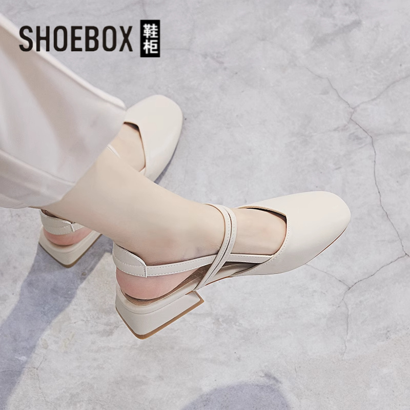 达芙妮集团鞋柜包头凉鞋女2025年夏季新款一字带粗跟仙女风单鞋女