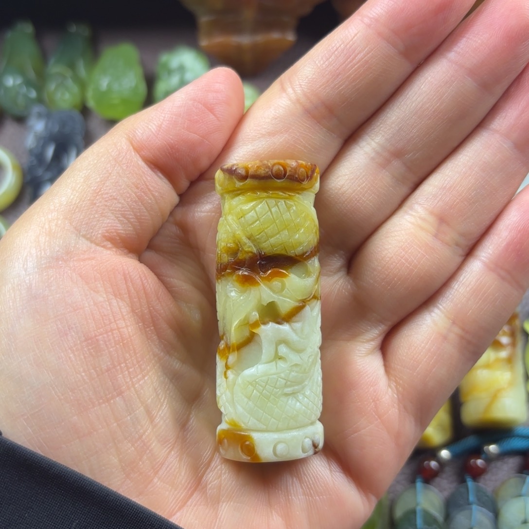 蛇纹石玉合金颈饰