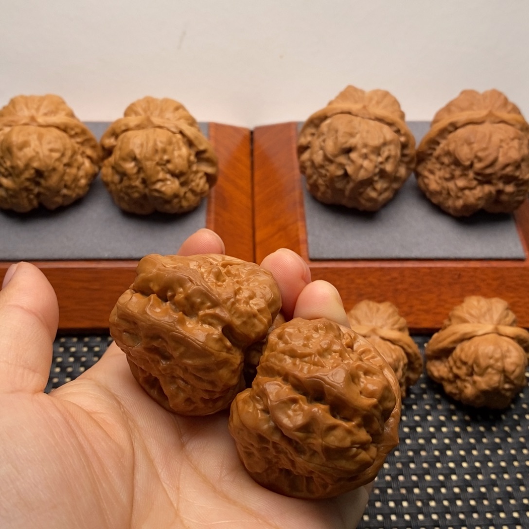 把件文玩核桃边40左右