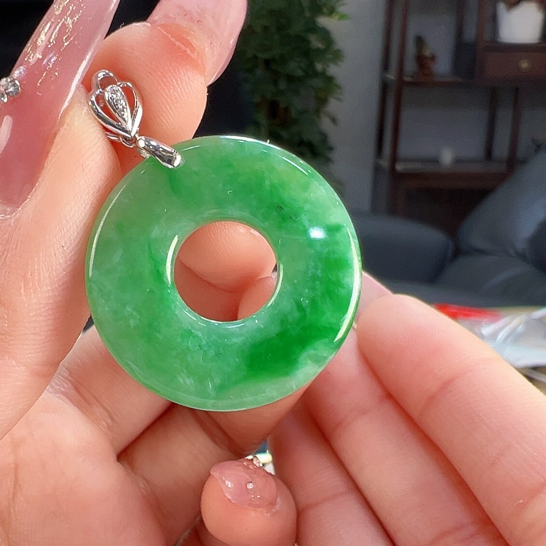翡翠吊坠(不含链)18K金镶嵌吊坠58