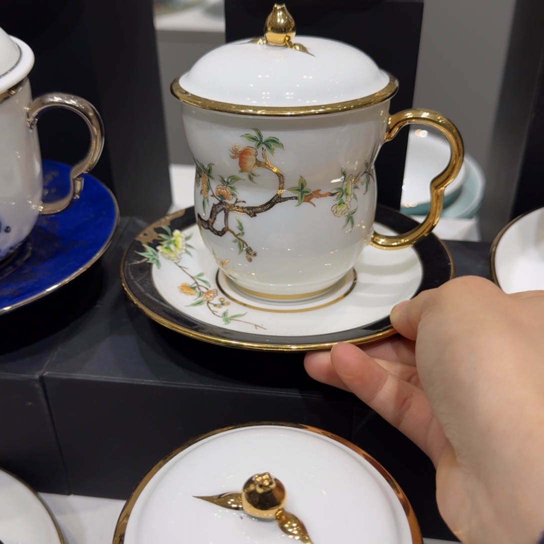 无***为陶瓷福利三件套盖杯240ml