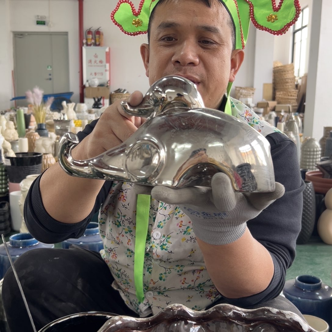 摆件109 号高中低温陶瓷工艺瓶（部分微瑕）