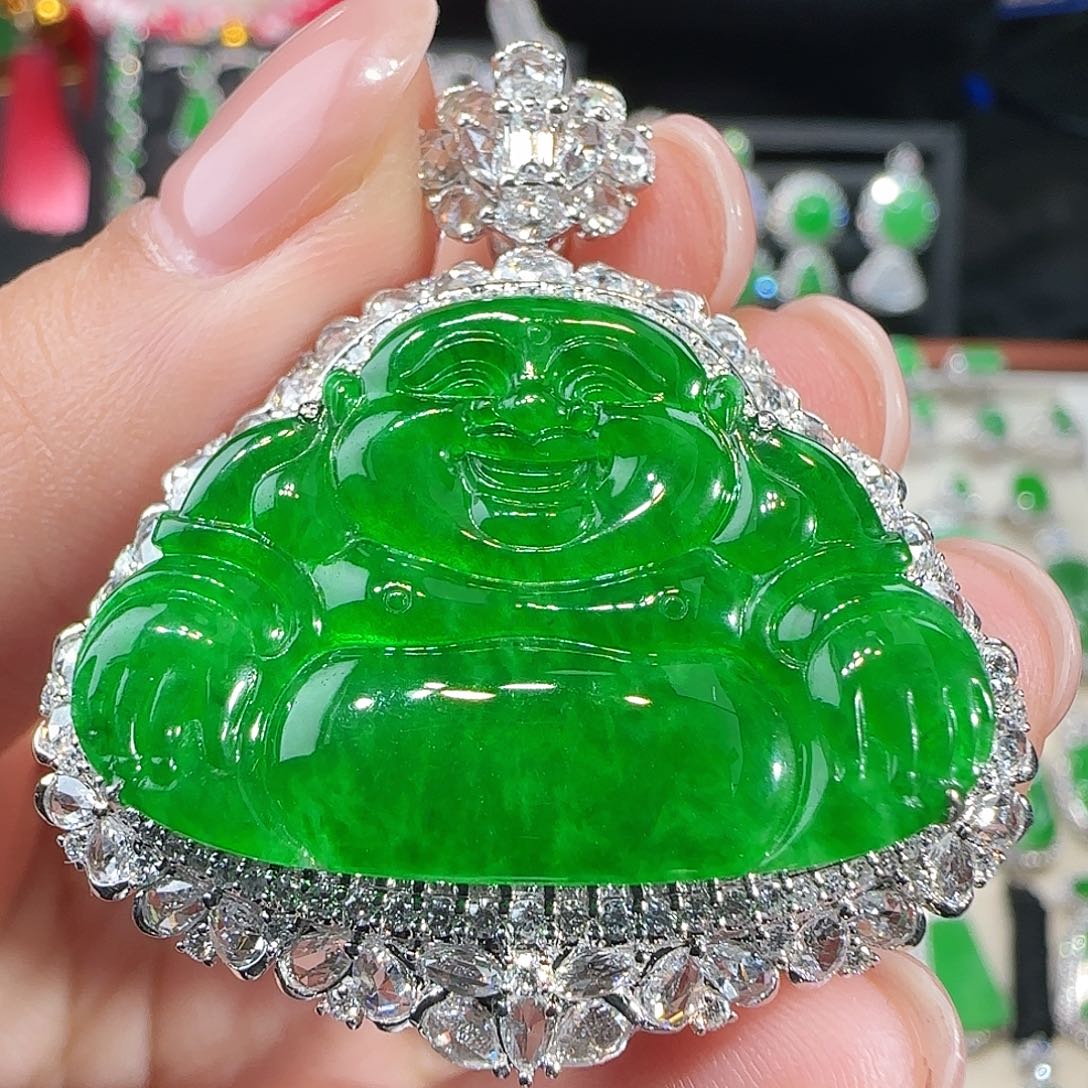 翡翠吊坠(不含链)18K金镶嵌