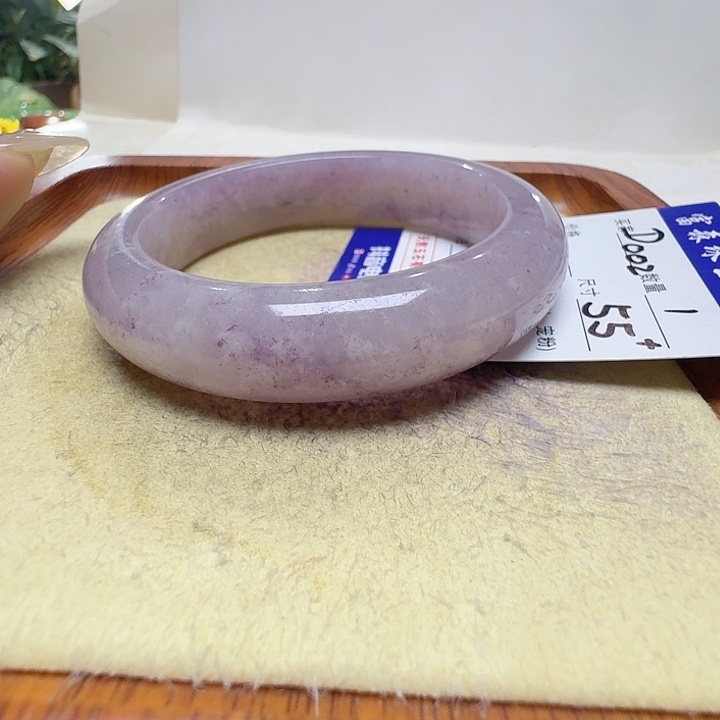 山***_石英质玉未镶嵌手镯