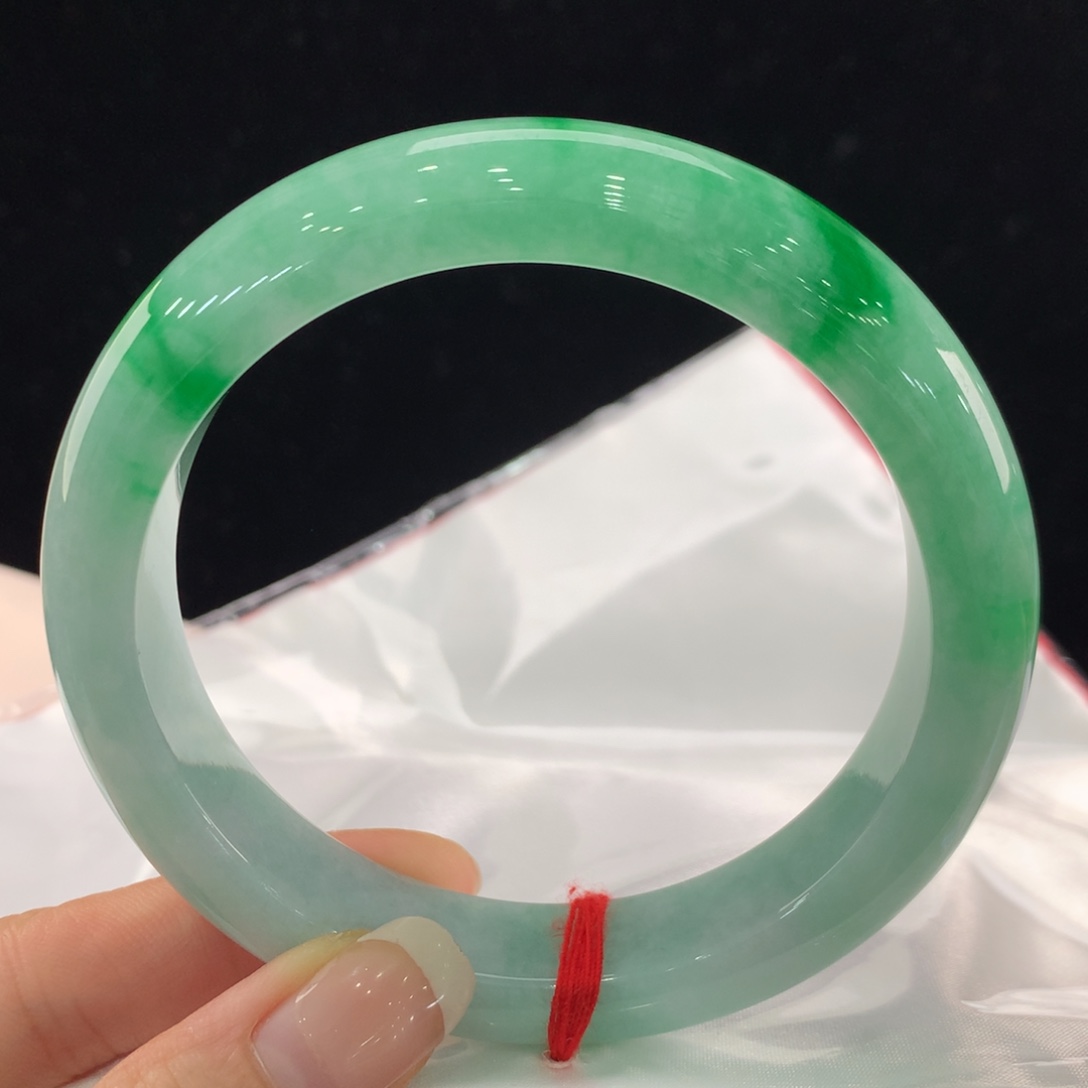 翡翠手镯未镶嵌61圈口0006