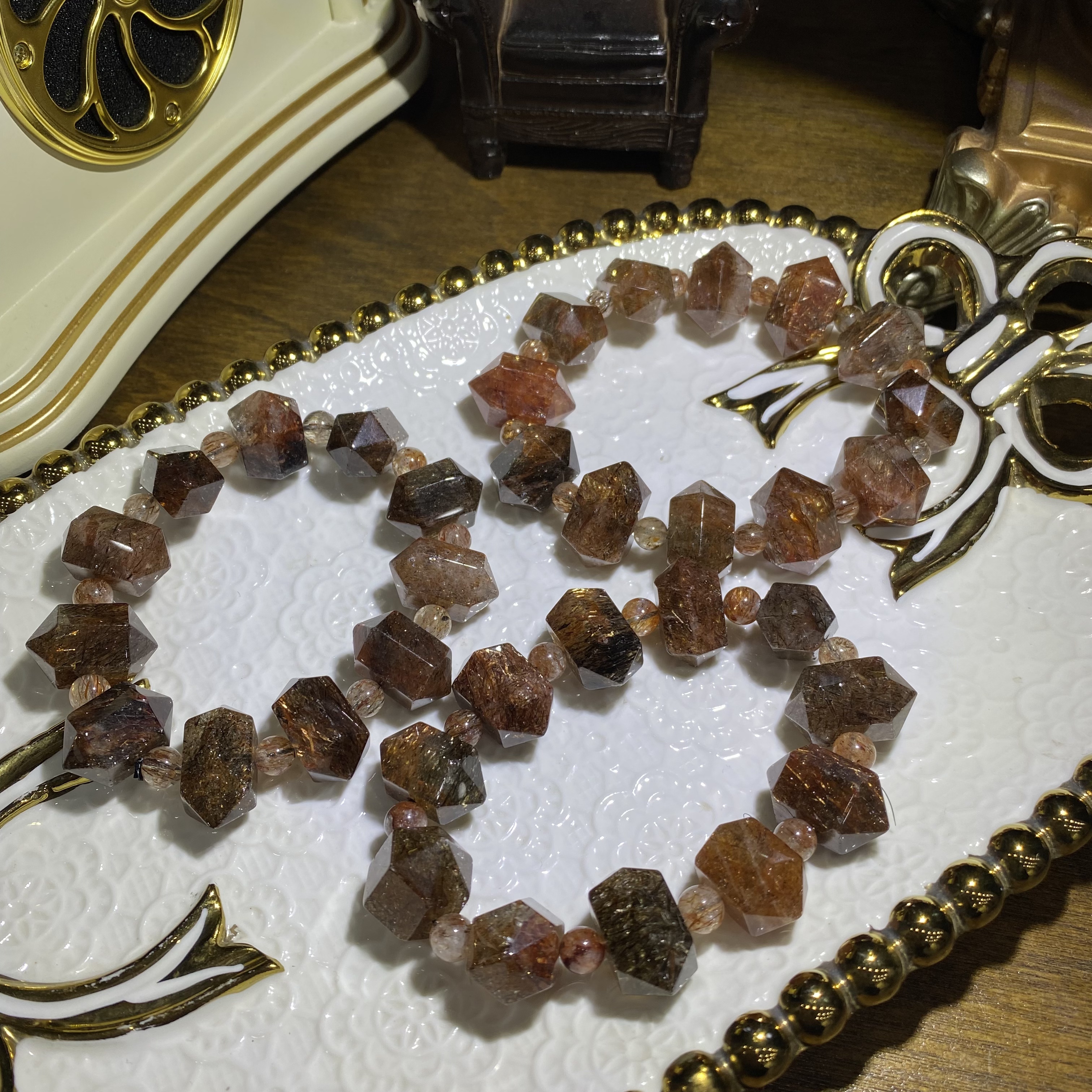 V853-天然老矿料黑金超七水晶双尖手串单圈--多样性发其一