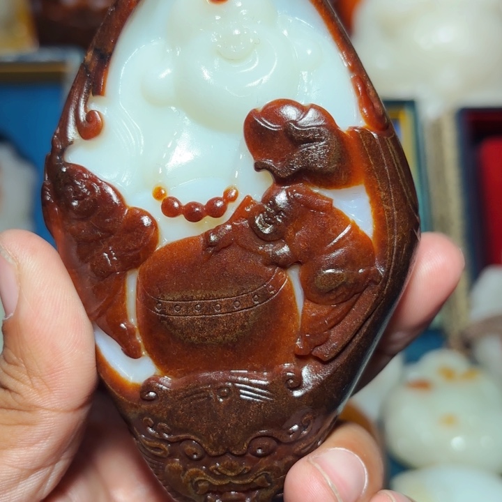 和田玉摆件未镶嵌你***嘛