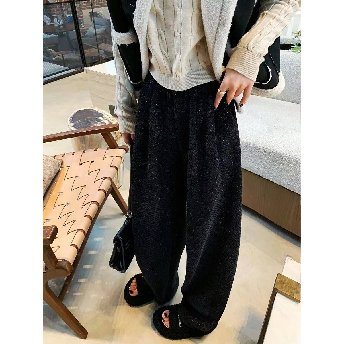3店【黑闪精灵】灯芯绒斜纹闪闪阔腿裤