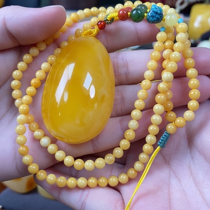 琥珀裸石未镶嵌水滴