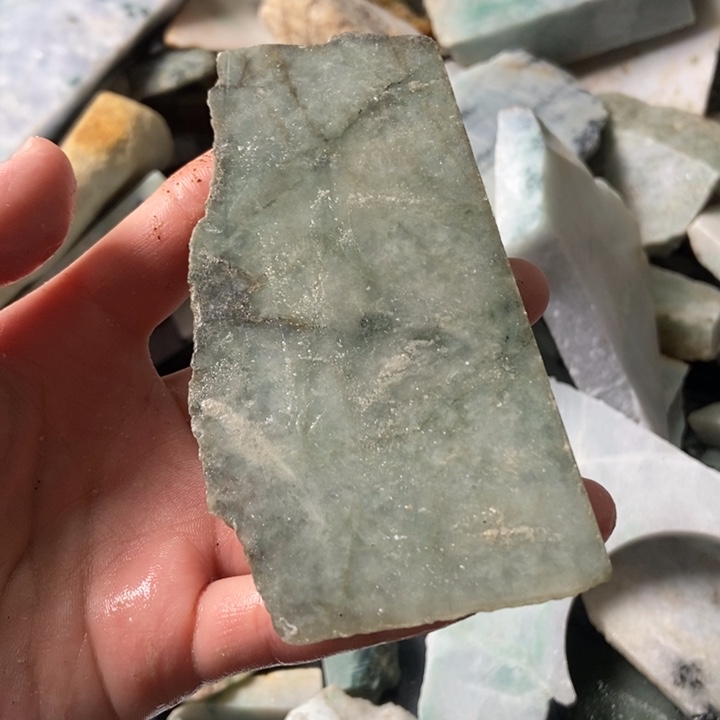 翡翠颈饰未镶嵌天然翡翠