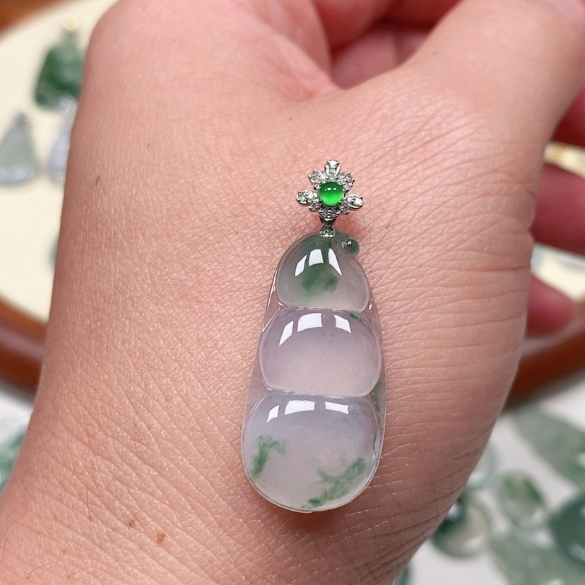 【闪购商品】翡翠吊坠(不含链)18K金镶嵌