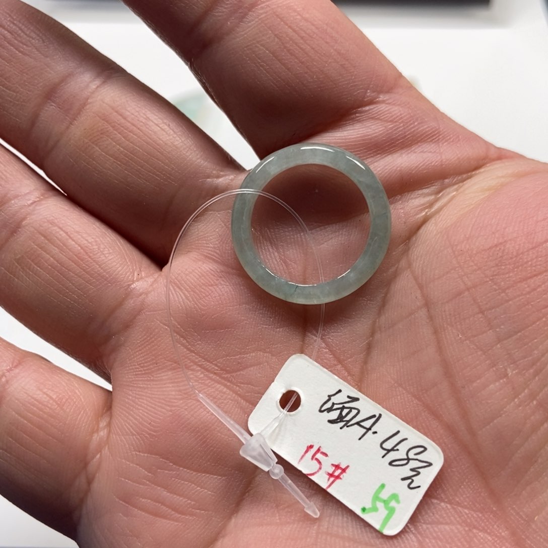 翡翠手链未镶嵌翡翠